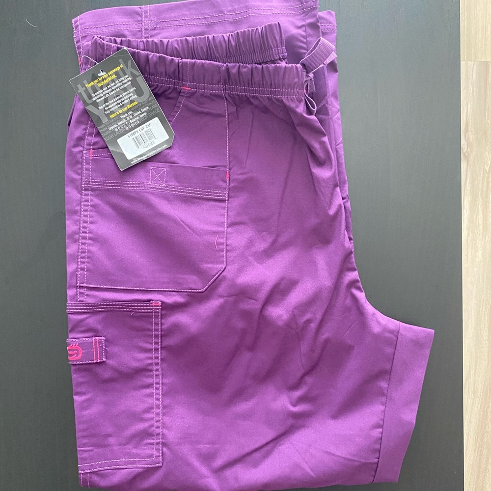 Wonder Wink Cargo Scrub Pants NWT 2LX Petite Eggplant BOGO FREE